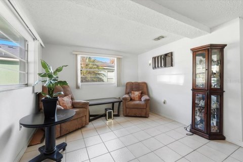 Casa en venta en Winter Haven, Florida, 4 dormitorios, 193.05 m2 № 2211791 - foto 18