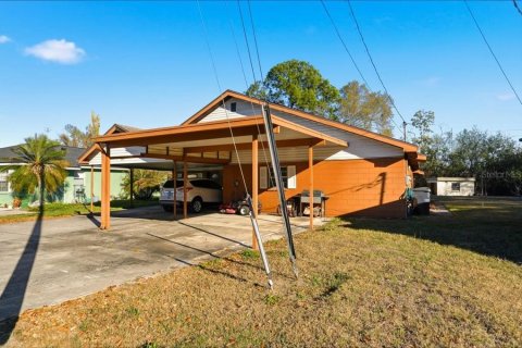 House in Winter Haven, Florida 4 bedrooms, 193.05 sq.m. № 2211791