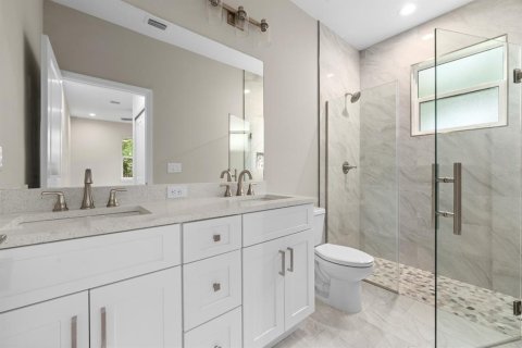 Casa en venta en Tampa, Florida, 3 dormitorios, 115.76 m2 № 2198806 - foto 12