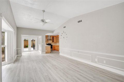 Apartment in Orlando, Florida 2 bedrooms, 200.11 sq.m. № 2280351 - photo 4