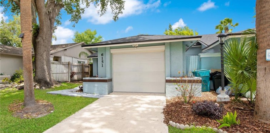Apartment in Orlando, Florida 2 bedrooms, 200.11 sq.m. № 2280351