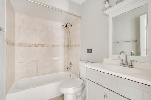 Apartment in Orlando, Florida 2 bedrooms, 200.11 sq.m. № 2280351 - photo 11