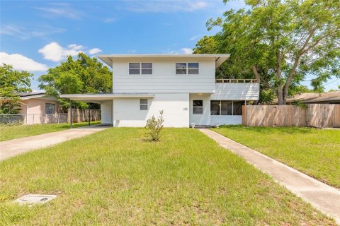 Casa en Daytona Beach, Florida 3 dormitorios, 125.42 m2 № 2378117