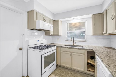 Casa en venta en Saint Petersburg, Florida, 3 dormitorios, 107.58 m2 № 2428663 - foto 12