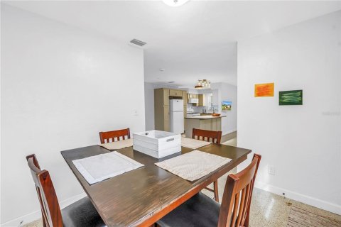 Casa en venta en Saint Petersburg, Florida, 3 dormitorios, 107.58 m2 № 2428663 - foto 14