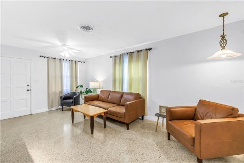 Casa en venta en Saint Petersburg, Florida, 3 dormitorios, 107.58 m2 № 2428663 - foto 6