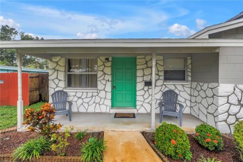 Casa en venta en Saint Petersburg, Florida, 3 dormitorios, 107.58 m2 № 2428663 - foto 2