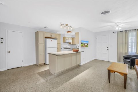 Casa en venta en Saint Petersburg, Florida, 3 dormitorios, 107.58 m2 № 2428663 - foto 7