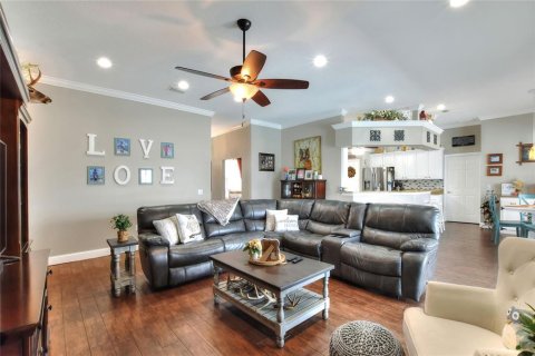 House in Lakeland, Florida 3 bedrooms, 231.42 sq.m. № 1910806 - photo 6