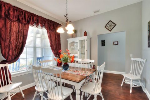 House in Lakeland, Florida 3 bedrooms, 231.42 sq.m. № 1910806 - photo 13