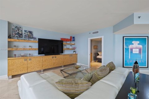 Condo in Aventura, Florida, 4 bedrooms  № 2246667 - photo 16