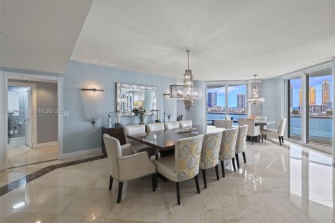 Condo in Aventura, Florida, 4 bedrooms  № 2246667 - photo 3