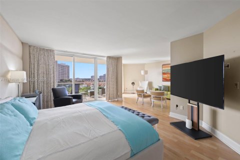 Condo in Aventura, Florida, 4 bedrooms  № 2246667 - photo 30