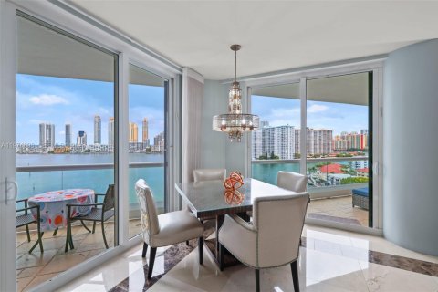 Condo in Aventura, Florida, 4 bedrooms  № 2246667 - photo 8