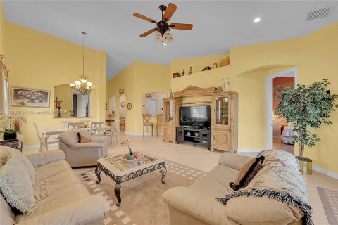 House in Boca Raton, Florida 3 bedrooms, 168.9 sq.m. № 1740007 - photo 12