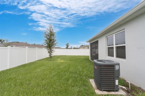 House in Eustis, Florida 3 bedrooms, 167.22 sq.m. № 1823354 - photo 27