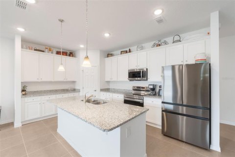 House in Eustis, Florida 3 bedrooms, 167.22 sq.m. № 1823354 - photo 3