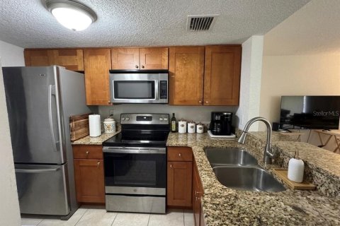 Condo in Altamonte Springs, Florida, 1 bedroom № 2218460 - photo 4
