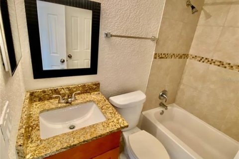 Condo in Altamonte Springs, Florida, 1 bedroom № 2218460 - photo 9