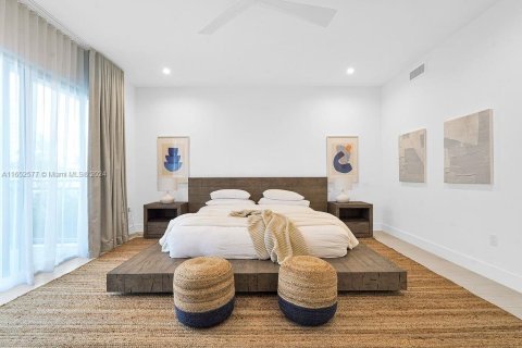 Casa en venta en Hollywood, Florida, 4 dormitorios, 375.6 m2 № 1812236 - foto 29