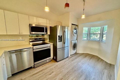 Condominio en alquiler en Homestead, Florida, 2 dormitorios, 84.54 m2 № 1922303 - foto 2