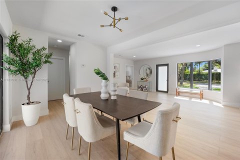 Casa en venta en Miami Shores, Florida, 4 dormitorios, 174.93 m2 № 1635252 - foto 12