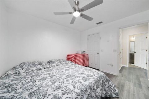 Townhouse in Kissimmee, Florida 3 bedrooms, 174.84 sq.m. № 2092299 - photo 23