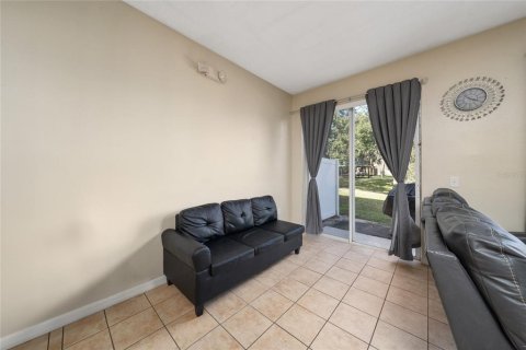 Townhouse in Kissimmee, Florida 3 bedrooms, 174.84 sq.m. № 2092299 - photo 9
