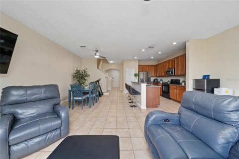 Townhouse in Kissimmee, Florida 3 bedrooms, 174.84 sq.m. № 2092299 - photo 7