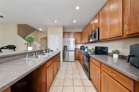 Townhouse in Kissimmee, Florida 3 bedrooms, 174.84 sq.m. № 2092299 - photo 4