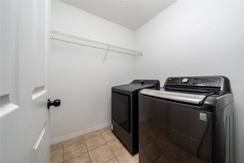 Townhouse in Kissimmee, Florida 3 bedrooms, 174.84 sq.m. № 2092299 - photo 25