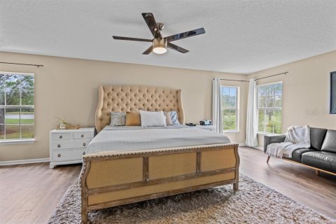 House in Elkton, Florida 5 bedrooms, 269.14 sq.m. № 2099377 - photo 18