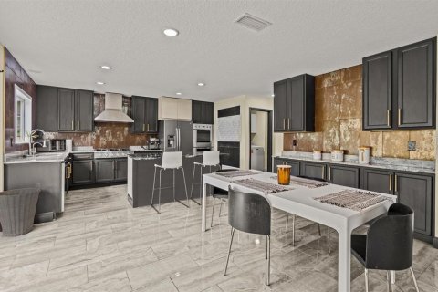 House in Elkton, Florida 5 bedrooms, 269.14 sq.m. № 2099377 - photo 8