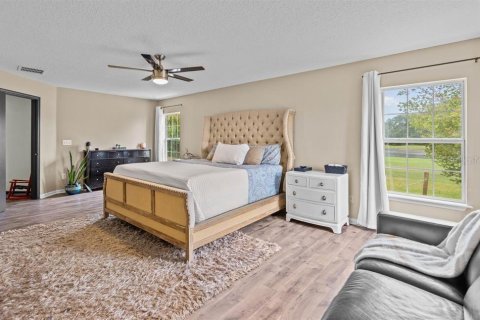 House in Elkton, Florida 5 bedrooms, 269.14 sq.m. № 2099377 - photo 17