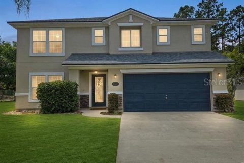 House in Elkton, Florida 5 bedrooms, 269.14 sq.m. № 2099377