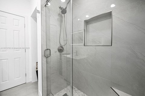 Купить виллу или дом в Майами, Флорида 3 спальни, 131.74м2, № 1898290 - фото 29