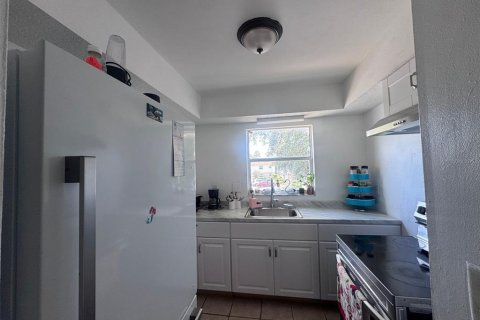 Condo in Tampa, Florida, 3 bedrooms  № 1832984 - photo 16