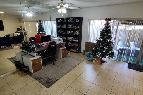 Touwnhouse à vendre à Plantation, Floride: 3 chambres, 157 m2 № 2088913 - photo 3