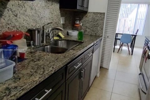 Touwnhouse à vendre à Plantation, Floride: 3 chambres, 157 m2 № 2088913 - photo 8