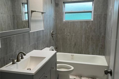 Villa ou maison à louer à Orlando, Floride: 3 chambres, 117.61 m2 № 2396624 - photo 9