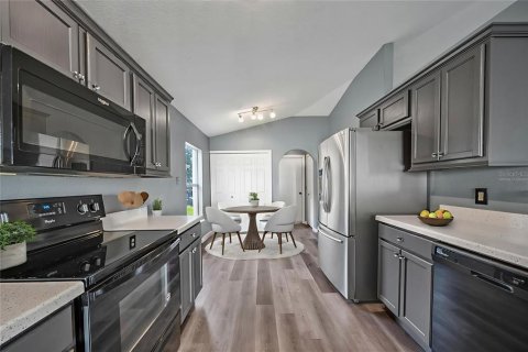 House in Riverview, Florida 3 bedrooms, 151.62 sq.m. № 1870961 - photo 5