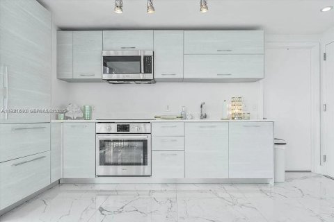 Copropriété à louer à Miami, Floride: 1 chambre, 65.59 m2 № 1976858 - photo 7