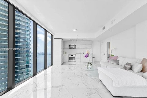 Copropriété à louer à Miami, Floride: 1 chambre, 65.59 m2 № 1976858 - photo 4