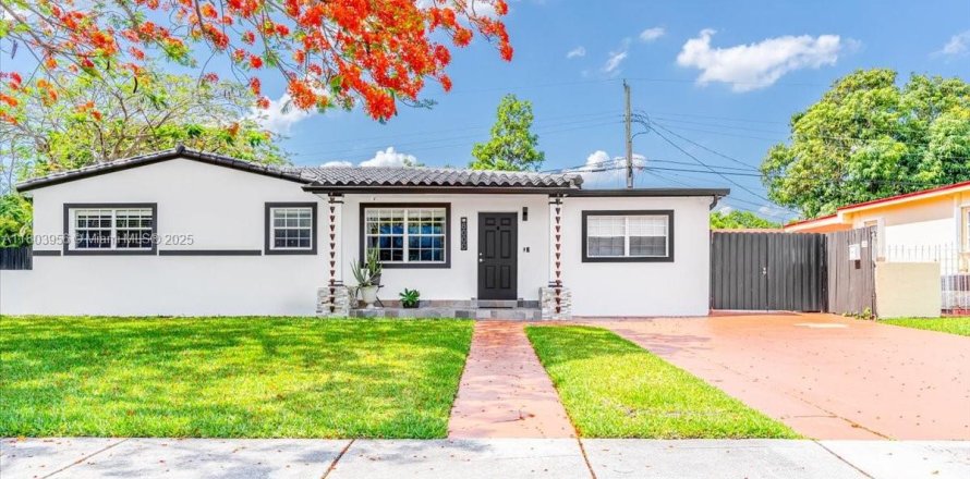 House in Miami, Florida 4 bedrooms, 139.35 sq.m. № 1700897