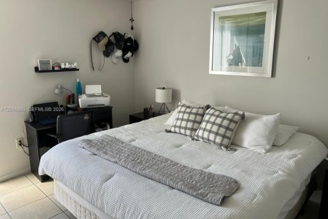 Copropriété à louer à Hialeah, Floride: 2 chambres, 87.24 m2 № 2179525 - photo 11