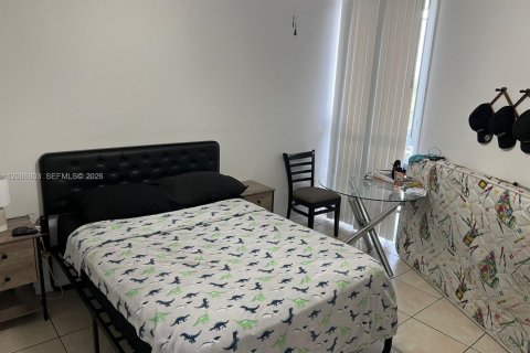 Copropriété à louer à Hialeah, Floride: 2 chambres, 87.24 m2 № 2179525 - photo 10