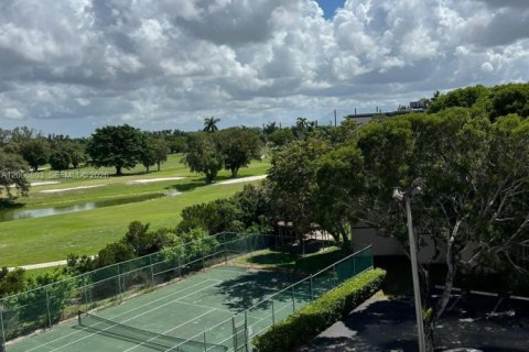 Condo à Hialeah, Floride, 2 chambres  № 2179525