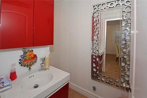 Villa ou maison à louer à Saint Petersburg, Floride: 3 chambres, 215.9 m2 № 2109599 - photo 23