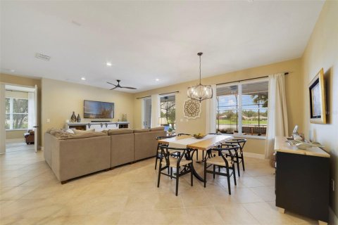 Villa ou maison à vendre à Poinciana, Floride: 3 chambres, 201.32 m2 № 2411381 - photo 17
