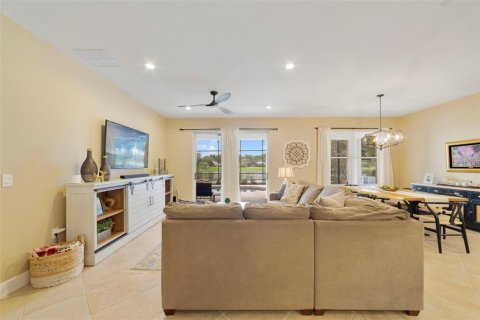 Villa ou maison à vendre à Poinciana, Floride: 3 chambres, 201.32 m2 № 2411381 - photo 19